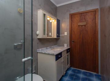 Apartamento · 70m² · 2 Quartos · Apartamento 02 dormitórios próximo ao hospital Moinhos
