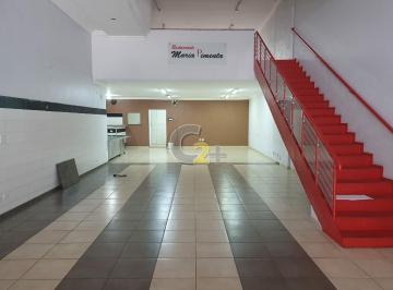 Comercial · 250m² · Loja comercial para locação na Santa Cecília com 3 banheiros, sem vaga