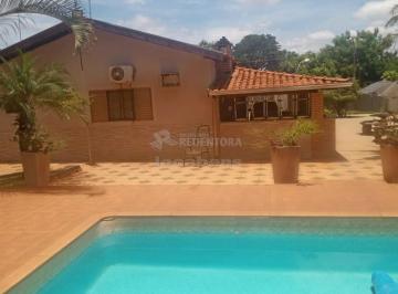 Casa · 190m² · 2 Quartos · 3 Vagas · Casa localizada na Estancia Bacuri com cozinha planejada e area gourmet.