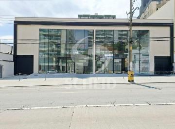 Comercial · 2137m² · 30 Vagas · Prédio para locação com 2.137m² entre as estações do metrô Alto da Boa Vista e Borba Gato