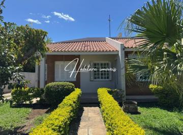 Casa · 207m² · 2 Quartos · 2 Vagas · Exclusividade e estilo de vida em um dos bairros mais nobres de Alegrete!
