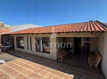 Casa · 180m² · 3 Quartos · 2 Vagas · Casa com terreno à venda no Orleans Curitiba, 360m , com duas casas no mesmo terreno