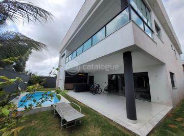 Casa · 468m² · 5 Quartos · 4 Vagas · Casa Duplex de Alto Padrao a Venda no Bosque do CoqueIral