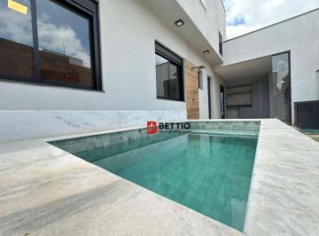 0e5ab899772c640b4bec4891806d72431e4acd69 · Casa assobradada com 3 quartos sendo 1 suíte, piscina e aquecimento solar no Condomínio Gran Reserve