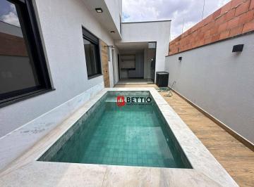 aa2e7cd71937bfa8760b4b44bc90ff9c377cdcb8 · Casa assobradada com 3 quartos sendo 1 suíte, piscina e aquecimento solar no Condomínio Gran Reserve