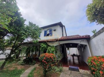 Foto 01 · Imperdível! Casa em condomínio de luxo em Jacarepaguá-RJ com 4 quartos, 1 suite, 2 salas e piscina!