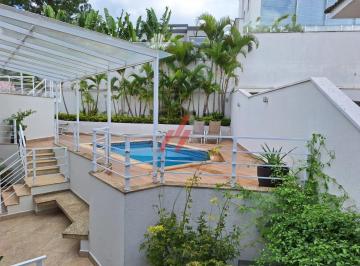 Foto 01 · Imóvel de luxo em Alphaville com 4 quartos, 4 suítes e 383,90m² de área - Casa à venda em Santana de