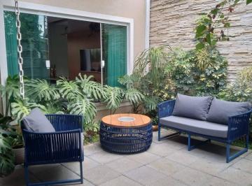 Casa · 145m² · 3 Quartos · 2 Vagas · Casa à Venda em Atibaia – Vista para a Pedra Grande
