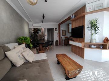 Casa · 229m² · 3 Quartos · 4 Vagas · Casa Reformada à Venda – 3 Dormitórios, Suíte e 4 Vagas Cobertas