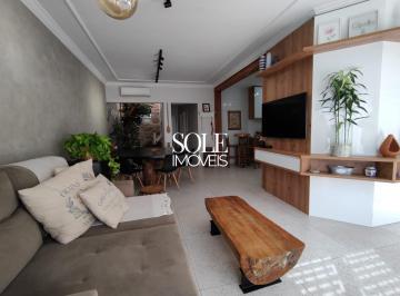 Casa · 229m² · 3 Quartos · 4 Vagas · Casa Reformada à Venda – 3 Dormitórios, Suíte e 4 Vagas Cobertas