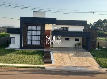 Casa · 340m² · 3 Quartos · 4 Vagas · Terra Caxambu - Casa térrea com 340 m² em terreno plano de 1.000 m² próxima à portaria