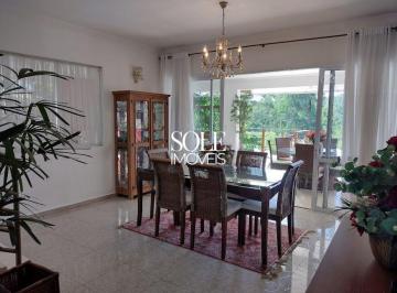 Casa · 332m² · 5 Quartos · 4 Vagas · Capital Ville - Casa com 332 m² no Capital Ville 3 – 4 Suítes, Piscina e Vista Privilegiada para a S