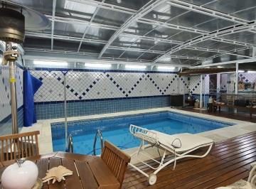 Casa · 243m² · 3 Quartos · 2 Vagas · Jardim Santa Teresa - Casa com Piscina Aquecida e Coberta, 2 Suítes, Escritório e Churrasqueira