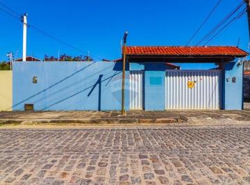 Casa · 320m² · 3 Quartos · 5 Vagas · Vende-se casa grande e espaçosa em Nova Parnamirim 430 mil
