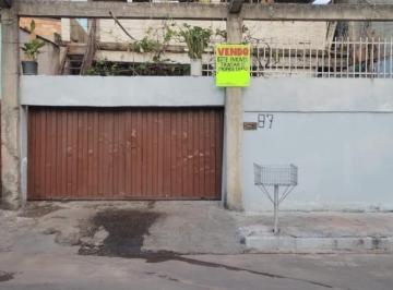 Casa · 216m² · 5 Quartos · 1 Vaga · VENDE-DE CASA COM 5 QUARTOS – BAIRRO SÃO LUÍS – BETIM/MG