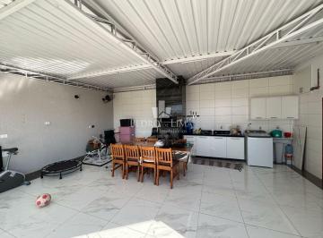 Casa · 159m² · 2 Quartos · 1 Vaga · Sobrado com Espaço Gourmet, 2 dormitórios, 3 banheiros, 1 vaga de garagem.