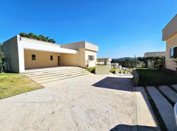 Casa · 198m² · 3 Quartos · 3 Vagas · Casa em Chácara dos Junqueiras, Carapicuíba/SP de 198m² 3 quartos à venda por R$ 1.900.000,00 ou par