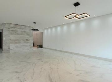 acd0d001-b3a9-4266-8678-01d66d38c2b9 · Elegante casa para venda em Nova Petrópolis com 3 quartos, sendo 3 suítes, 253m²