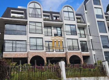 Apartamento · 195m² · 2 Quartos · 2 Vagas · Apartamento Triplex em , Campos do Jordão/SP de 195m² 2 quartos à venda por R$ 1.580.000,00