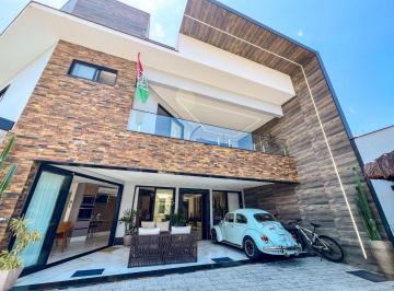Casa · 209m² · 3 Quartos · 4 Vagas · Casa em Camboinhas, Niterói/RJ de 209m² 3 quartos à venda por R$ 3.300.000,00