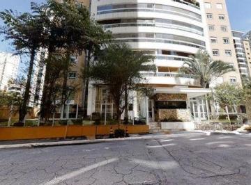 Apartamento de 3 quartos, São Paulo · Vila Nova Conceição 190m2 3 Suítes 4 Vagas