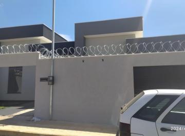 Casa de 2 quartos, Aparecida de Goiânia · Casa térrea a venda com 2 quartos, 1 suíte no Jardim Buriti Sereno