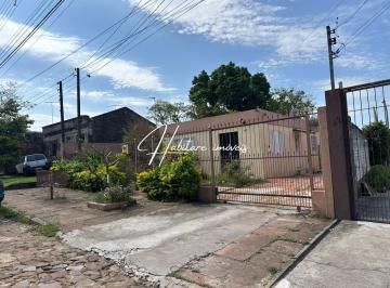 Casa · 99m² · 4 Quartos · 4 Vagas · Invista ou more bem no início do bairro Vila Nova, em Alegrete!