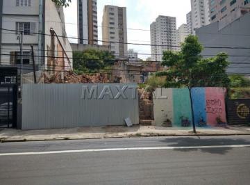 Terreno · 380m² · Terreno com 380m² de área útil, na região de Santana próximo da estação de metrô.