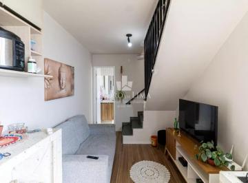 Apartamento · 67m² · 3 Quartos · Apartamento duplex com 67m² conta com 3 quartos sendo 1 suíte, sem vaga de garagem na Vila Ré