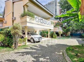 Casa · 366m² · 4 Quartos · 3 Vagas · Casa à venda 366 m² com 4 Quartos, sendo 4 suítes no Alto da Boa Vista