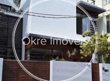 Casa · 350m² · 6 Quartos · 1 Vaga · Casa triplex de Alto Padrão com 6 Suítes, Jardim e Direito à Laje 1 Vaga Avenida