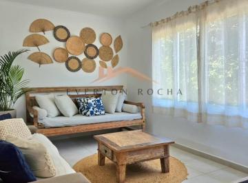 Imagem do Imóvel · Casa para venda na praia de Juquehy com 3 quartos - condomínio fechado