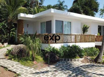 Comercial · 257m² · 4 Quartos · Pousada Boutique Exclusiva à Venda em Ilhabela, SP  - Porteira Fechada -