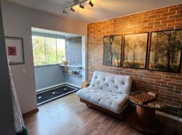 Apartamento de 2 quartos, Curitiba · Apartamento Residencial no Cabral.