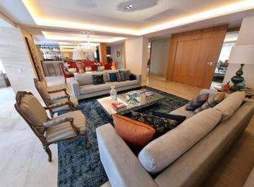 Sala · Apartamento com Vista Privilegiada e Acabamentos em Carvalho e Mármore - Campo Belo