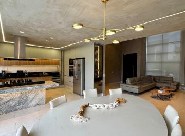 Casa de 5 quartos, Águas Claras · Casa 340m² | Condomínio Americano – Arniqueira | 5 Quartos | Lazer Completo