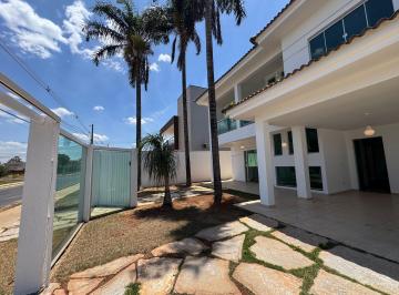 Casa de 4 quartos, Brasília · Casa à Venda no Taquari com 3 suites piscina aceita financiamento