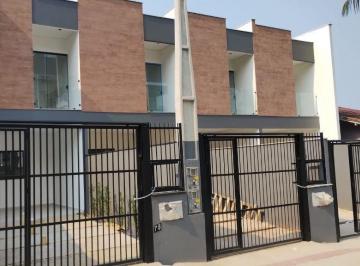 Casa · 110m² · 3 Quartos · 1 Vaga · Casa à venda em Iririú, Joinville: 3 dorms, 1 suíte
