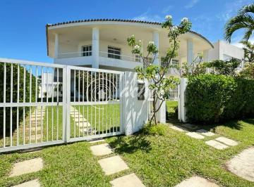 Casa alto padrão 5/4 em Busca Vida com piscina privativa · Casa alto padrão 5/4 em Busca Vida com piscina privativa