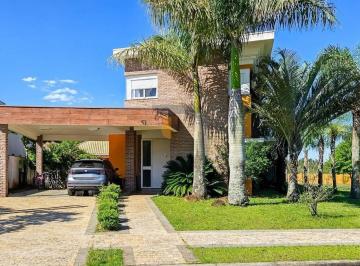 Casa · 310m² · 4 Quartos · 2 Vagas · Casa com 4 quartos, Alphaville - Gravataí