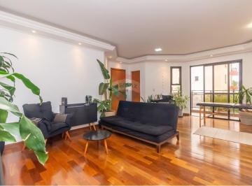 Apartamento · 114m² · 3 Quartos · 2 Vagas · Amplo apartamento em localização sossegada na Vila Santo Estéfano!