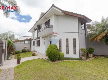 Casa · 308m² · 4 Quartos · 5 Vagas · Sobrado de esquina com quintal no Jardim das Américas, 4 quartos, 05 vagas de garagem. São 308m2 em 