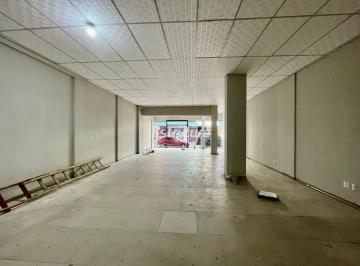 Comercial · 450m² · 1 Quarto · 2 Vagas · Sala comercial de 450 m² com 2 vagas de garagem