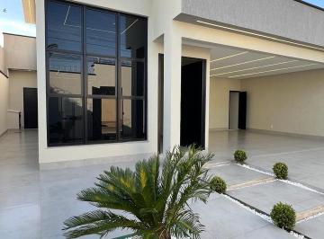 Casa de 3 quartos, Goiânia · Casa térrea a venda com 3 quartos suítes no setor Faiçalville