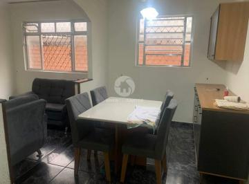 Apartamento · 70m² · 2 Quartos · Apartamento Térreo no Campo Grande, 80 mts