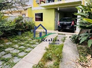 Casa · 132m² · 3 Quartos · 2 Vagas · Linda casa duplex com 3 quartos em Itaipu.