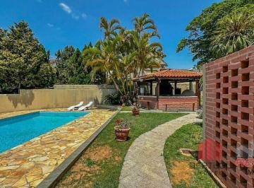 Casa · 571m² · 3 Quartos · 4 Vagas · Excelente oportunidade