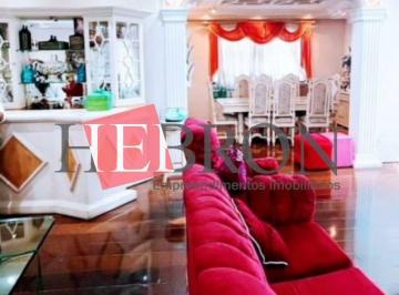Apartamento · 250m² · 4 Quartos · 3 Vagas · Apartamento Espaçoso com 250m², 01 por andar à  venda no Belém!!!