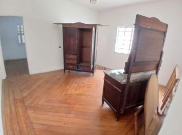 Comercial · 130m² · 2 Quartos · 1 Vaga · Casa com 2 Quartos e 2 banheiros para locação