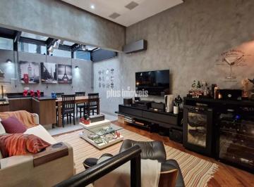 Casa · 134m² · 2 Quartos · 2 Vagas · Real Parque  Casa para venda com 2 quartos, sendo 1 suíte, 107m²